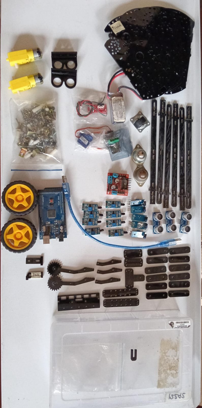 KIT DE ROBOTICA EDUCATIVA ROBOT TRIBOT DESARMADO (VISTRONICA)