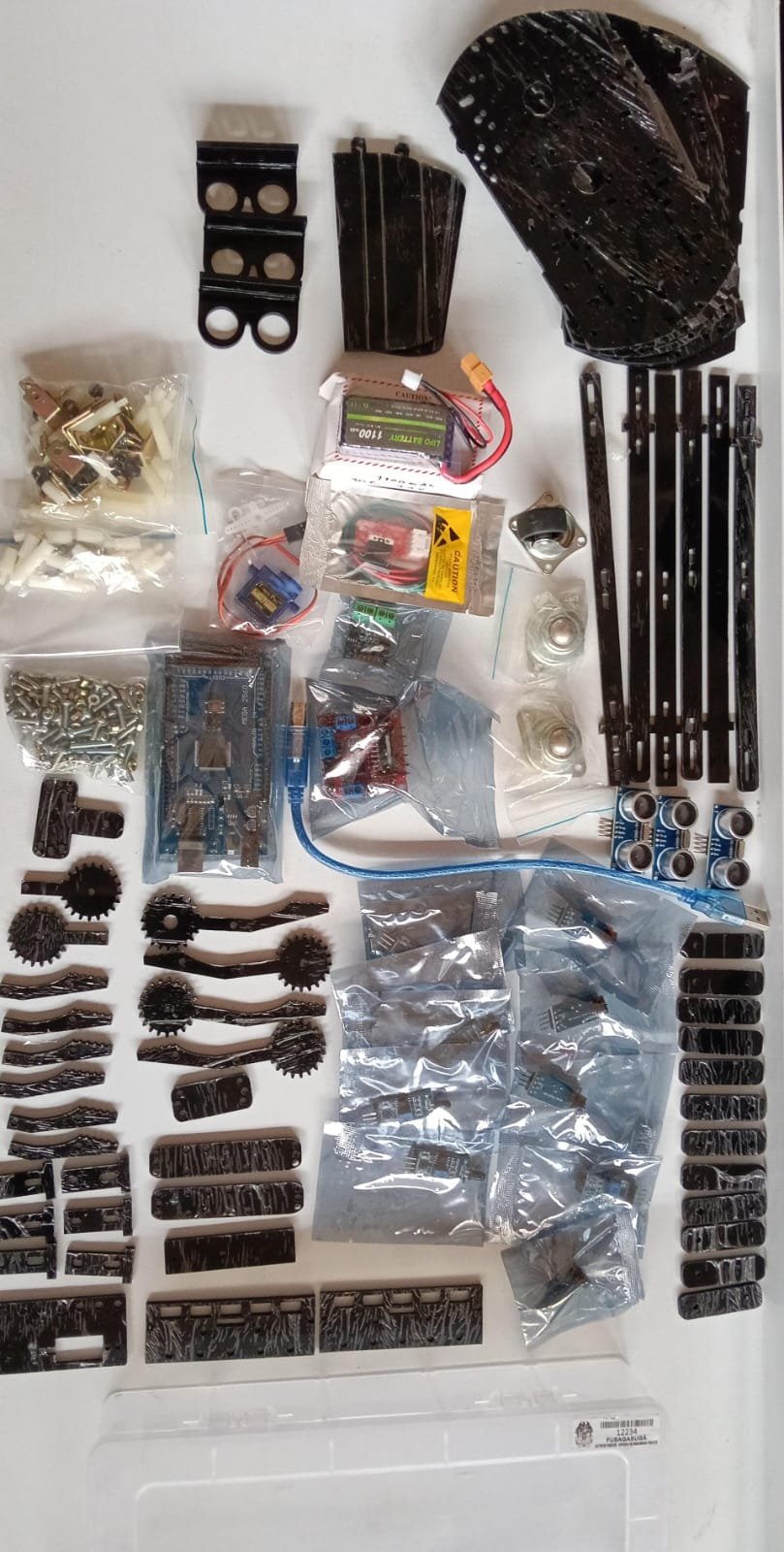 KIT DE ROBOTICA EDUCATIVA ROBOT TRIBOT DESARMADO (VISTRONICA)