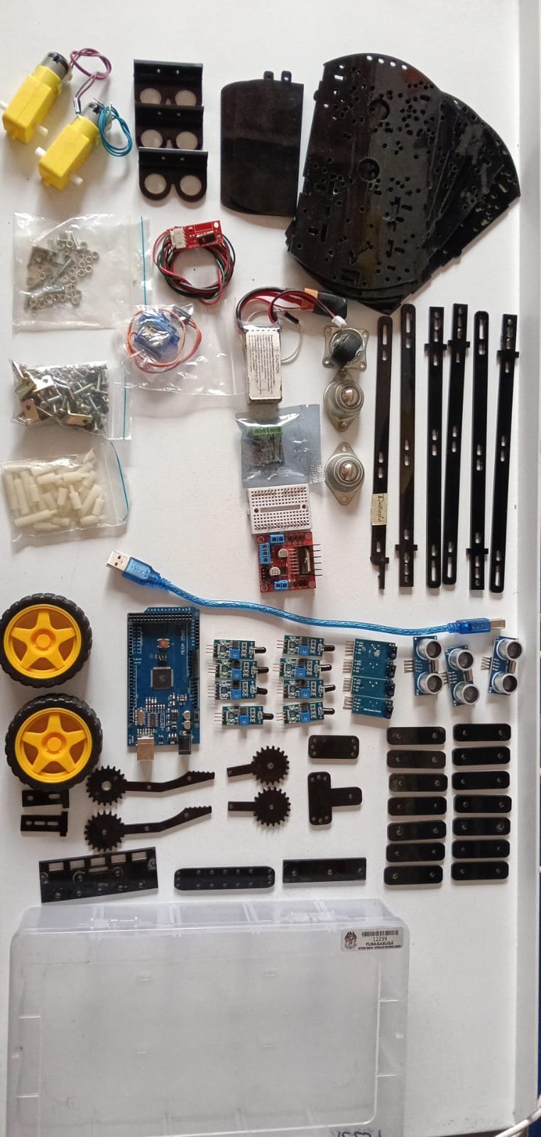 KIT DE ROBOTICA EDUCATIVA ROBOT TRIBOT DESARMADO (VISTRONICA)