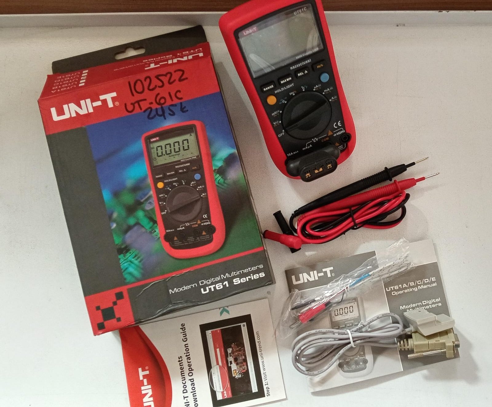 MULTIMETRO DIGITAL UT61-245E SERIES