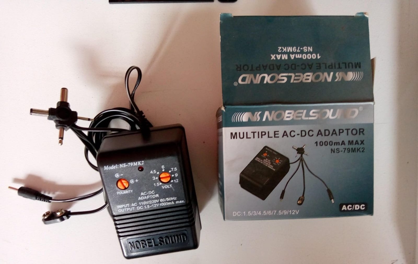 ADAPTADOR MULTIPLE 1000 mA NS-79MK2